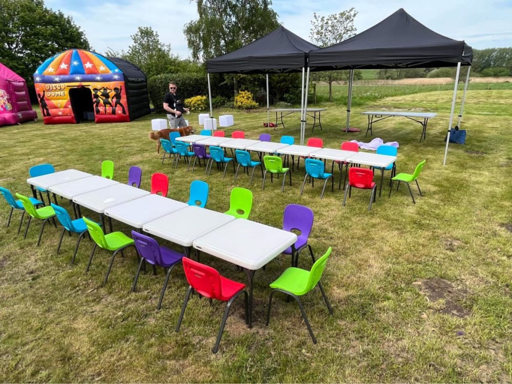 Kids table and chair hire hotsell