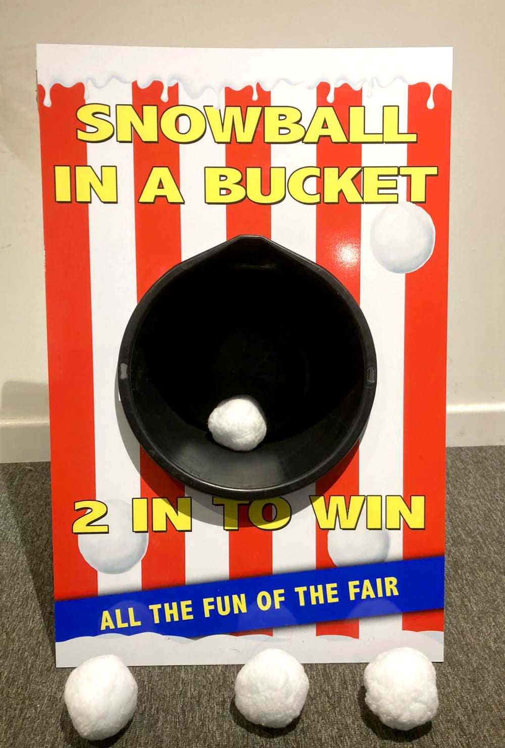 Snowball In The Bucket Side Stall Game - Inflatable, Bouncy Castle,  Entertainment, Event & Party Hire in London, Hertfordshire, Essex, Surrey,  East of England, Nationwide