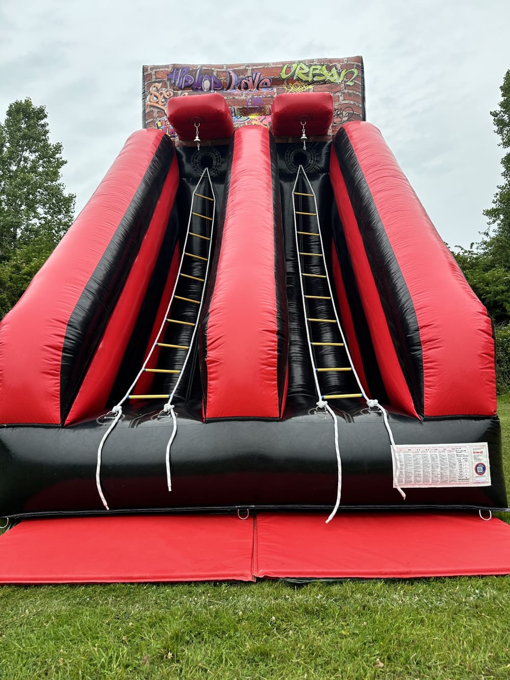 15ft x 15ft Inflatable Nightclub - Bouncy Castle, Inflatable and Soft Play  Hire in Middlesbrough, Stockton, Hartlepool, Darlington, Teesside and North  East England