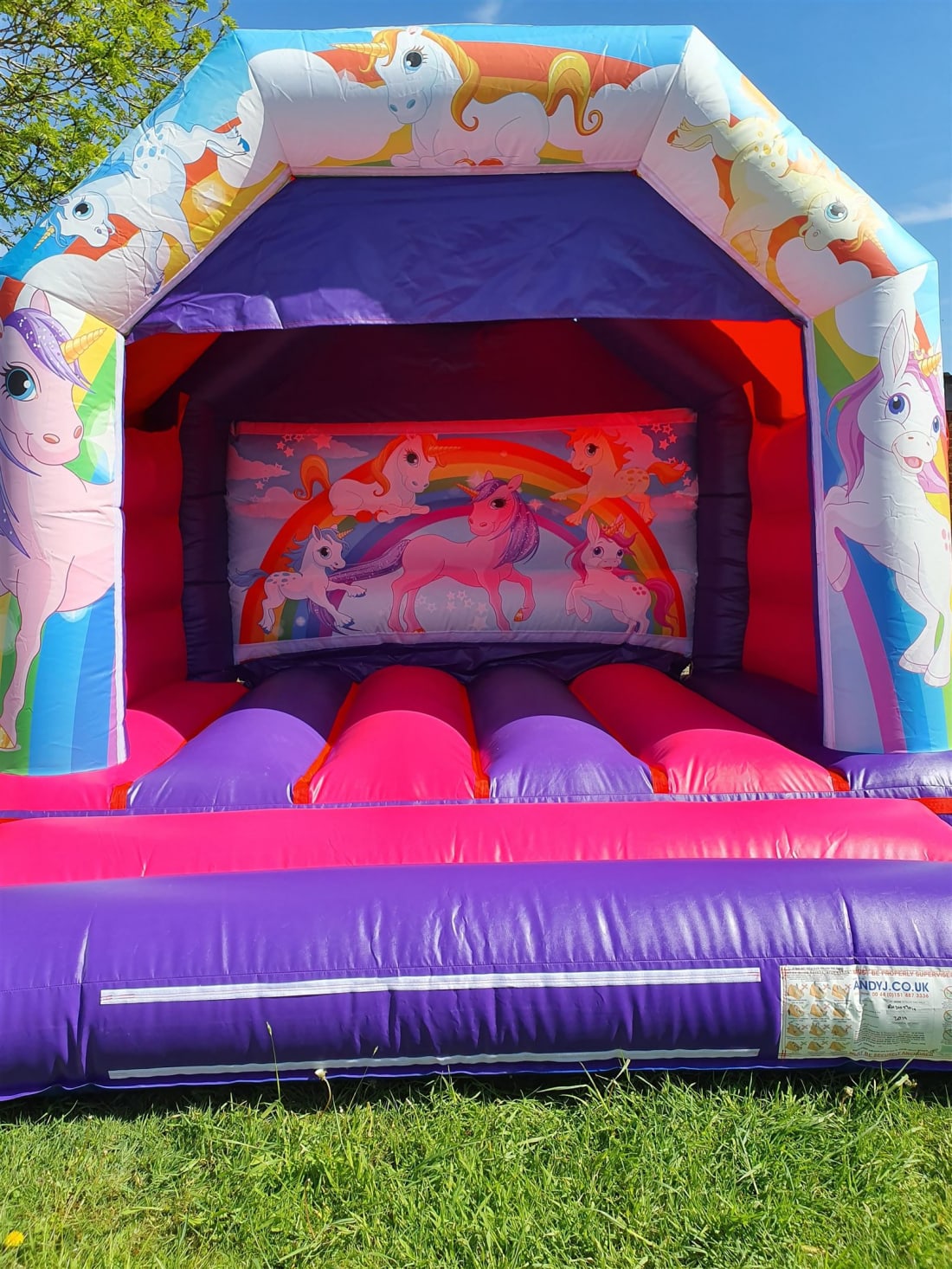 Bouncy Castles Bouncy Castle Hire Softplay Hire In Leicestershire