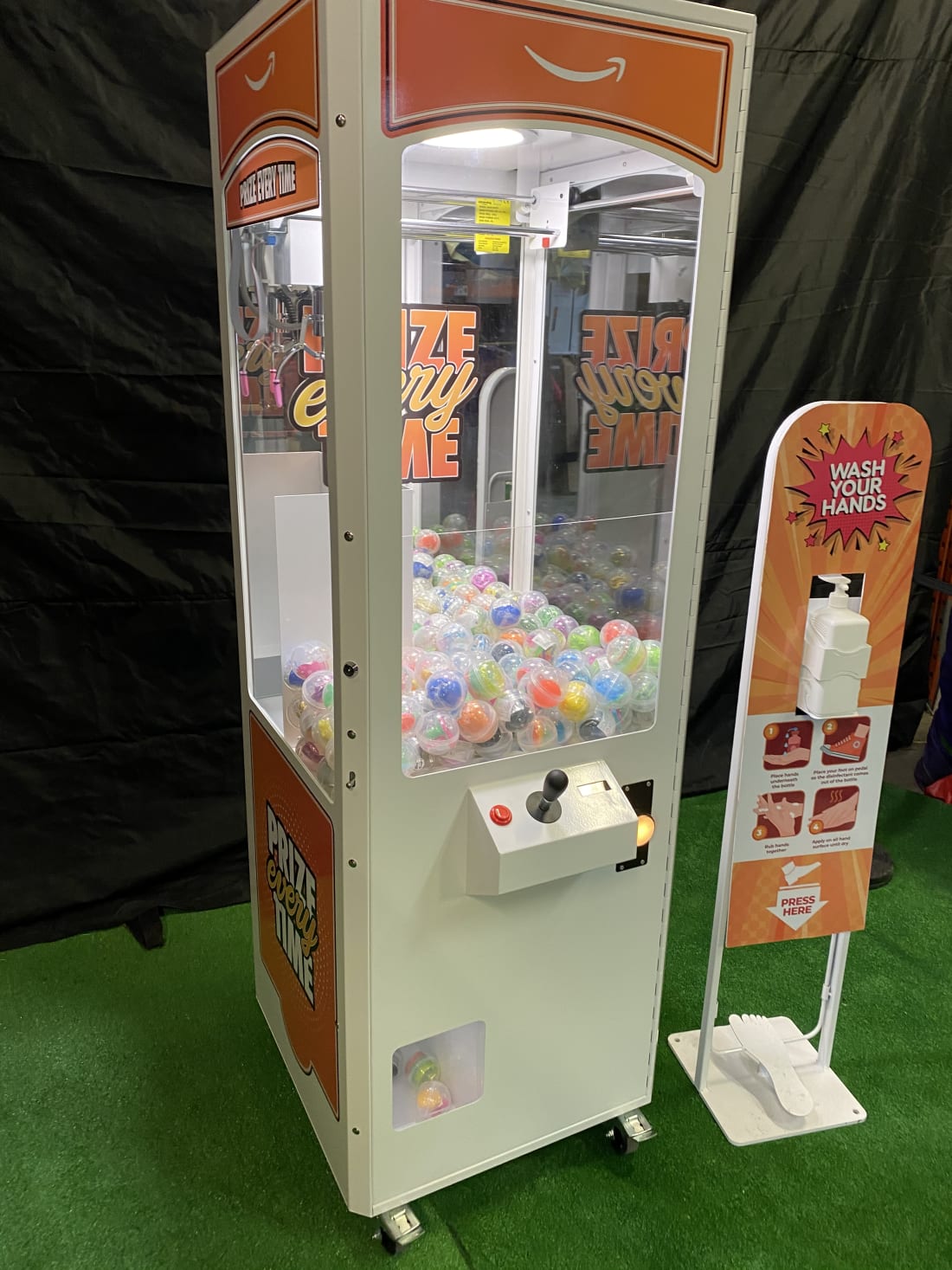 Claw best sale grabber machine