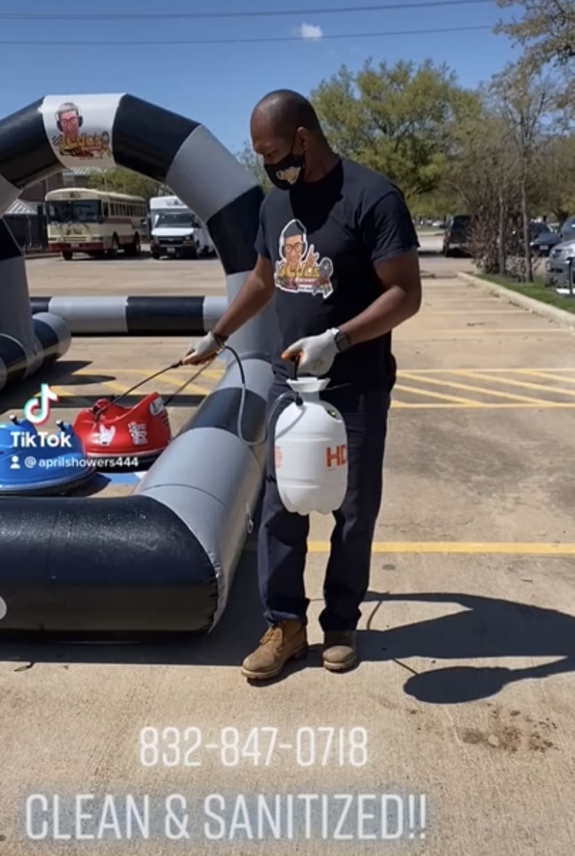 Mario Kart Racetrack w/ Karts (ages 4-9) - Inflatable Racetrack Rentals in  Houston