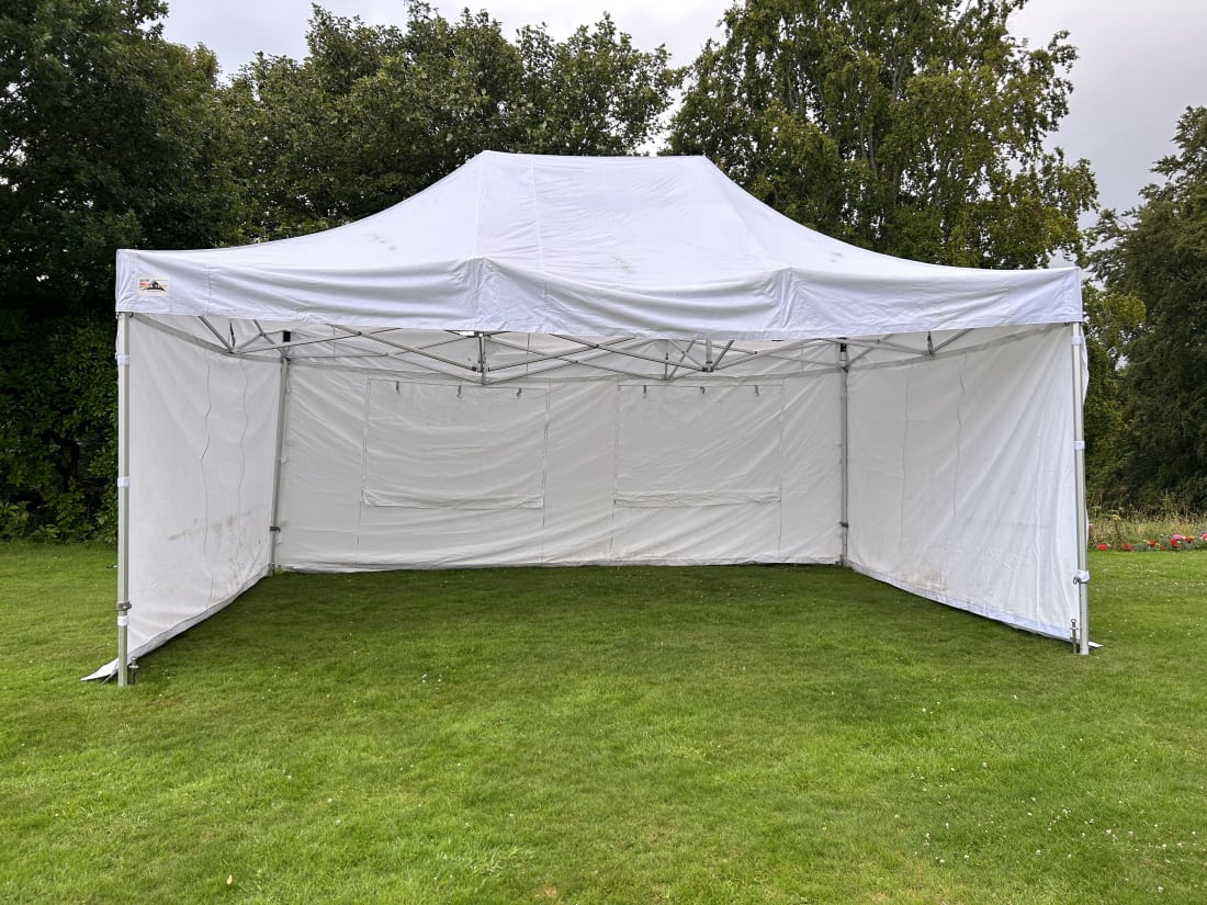 4m by 6m Pop up Shelter - Bouncy Castle