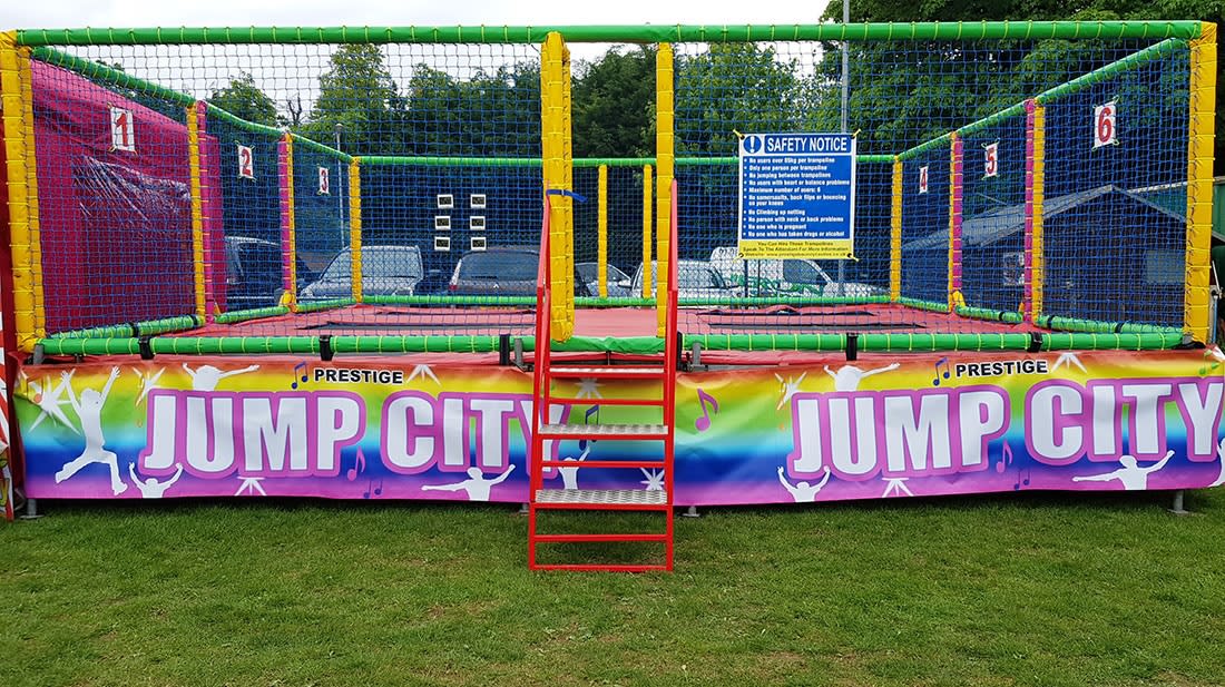 Six Bed Mobile Super Trampoline Trailer Hire 25ft X 25ft 3 Hour Hire With Attendant Bouncy Castles Funfair And Entertainment Hire In Leicester Rugby Coventry Nuneaton Hinckley Lutterworth Surrounding Areas