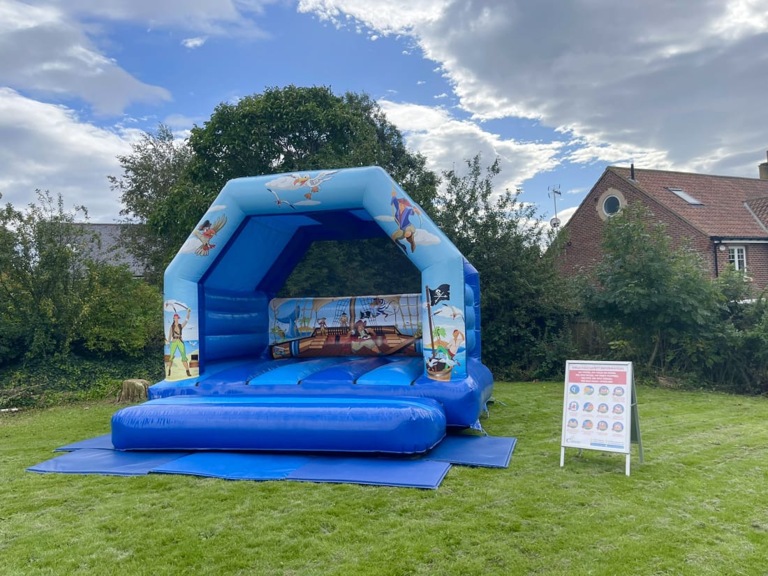 15ft x 15ft Inflatable Nightclub - Bouncy Castle, Inflatable and Soft Play  Hire in Middlesbrough, Stockton, Hartlepool, Darlington, Teesside and North  East England
