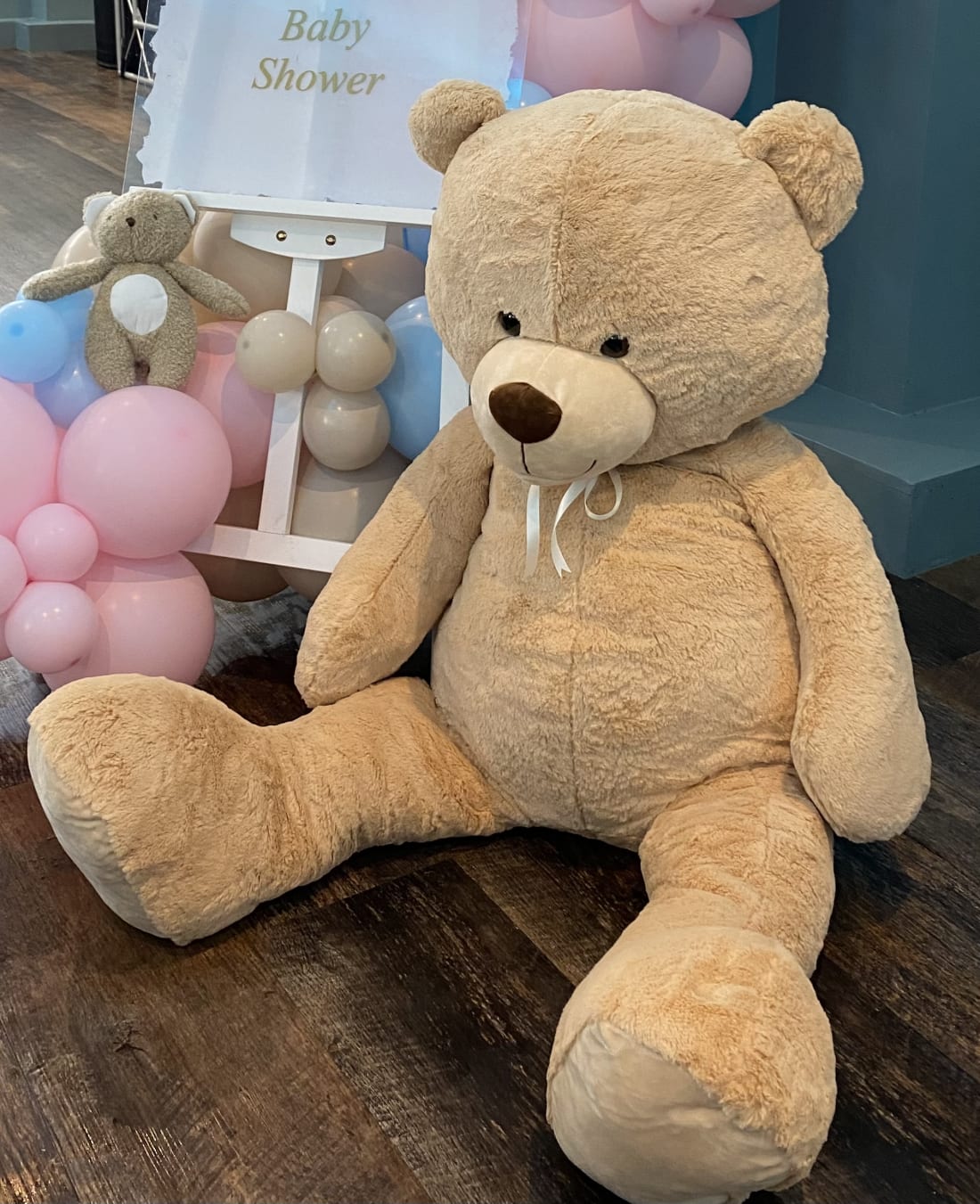 Soft Teddy Bear Extra Large Hire Only Hire Balloon Displays Bouncy Castle Soft Play in Poole Bournemouth Wareham Christchurch Broadstone Hamworthy Dorset Blissful Balloonz Eventz
