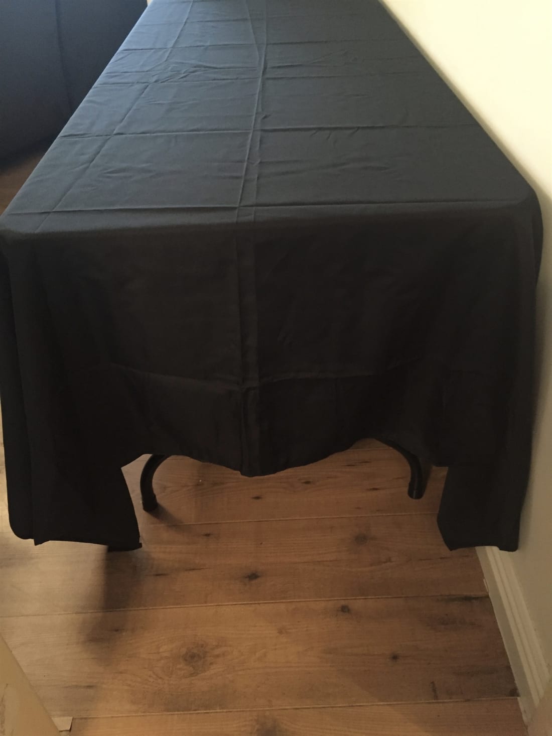 long black tablecloth