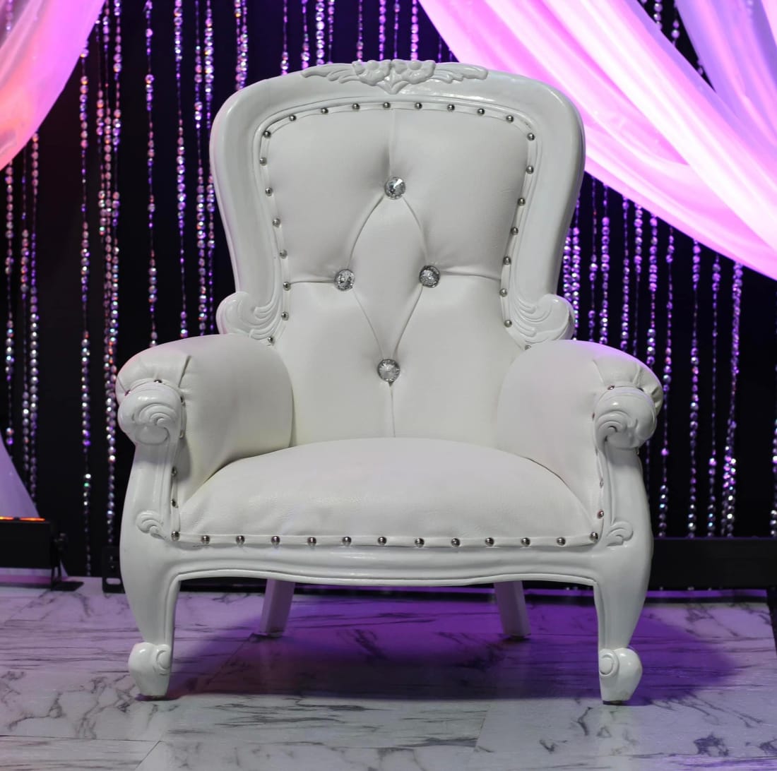 26 Inch mini snow white throne chair Hire in Kentucky T Y Party Rentals