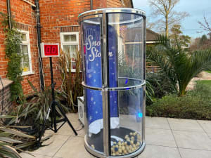 Snownado Hire (Christmas Snow Ball Grabber)