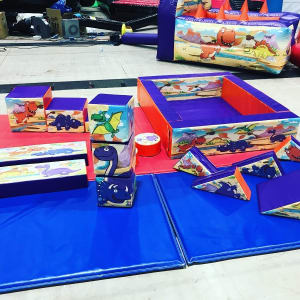 Dinosaur Soft play & Ball Pool