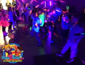 How to get the most out of your glow in the dark neon disco party -  Absolutely Amazing Children's Entertainment