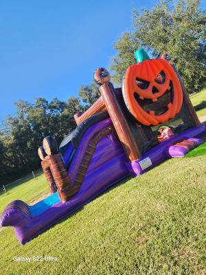 Jack-O`-Lantern Bounce House With Slide