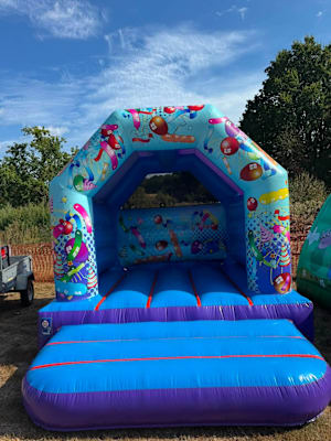 10x12 Party Time Castle (outdoor use on Grass Only)