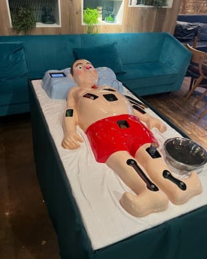 Saw Bones / Giant Operation Game