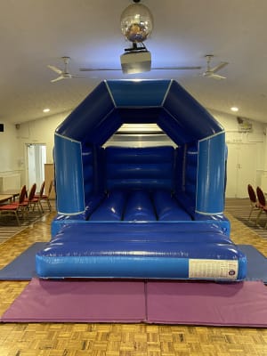 Blue Bouncy Castle (11x15ft), hire