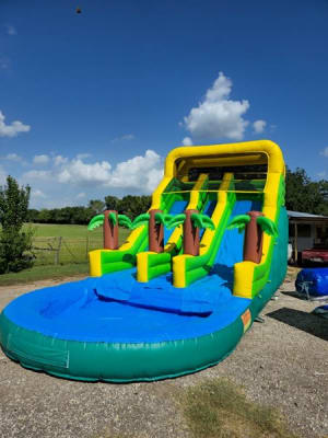 Beach Superslide (16ft x 25ft | 18ft Tall)