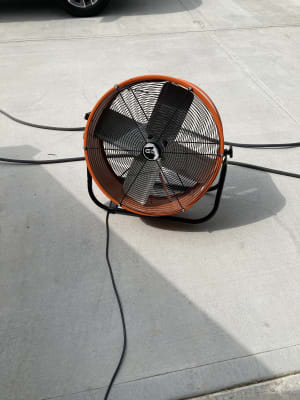 24" Fan