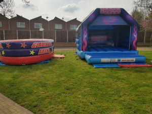 Adult castle & Gladiator duel Package