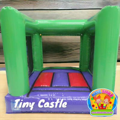 MIDI indoor self setup castle, a bouncy castle for hire from Kidz Smile