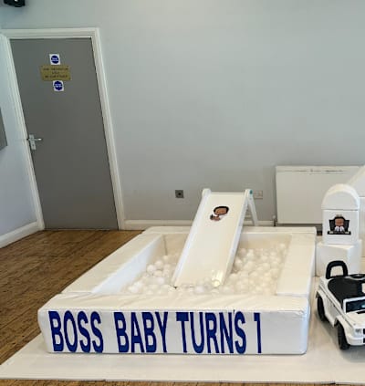 White Ball pond, a soft play set for hire from SK Hire Events