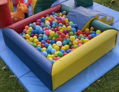 Multicoloured Ball pit, a soft play set for hire from Bounce N Fun