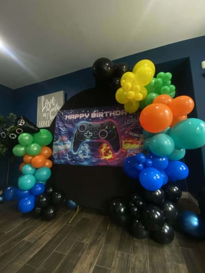 Balloons & Decor