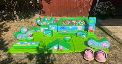 Peppa Pig Soft Play Package, a party package for hire from Chloe's Castles