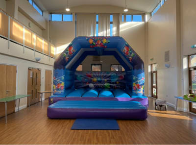 15x15 Blue Partytime Bouncy Castle, a bouncy castle for hire from Wallington Bouncy Castles