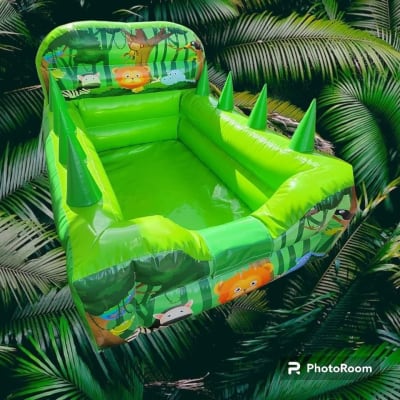 Ball Pond Air Juggler Jungle 4, a soft play set for hire from Bromley Bouncy Castles
