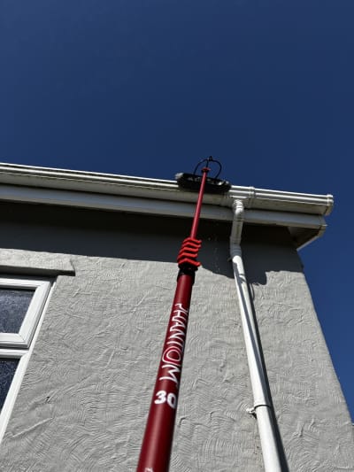 External gutter cleaning