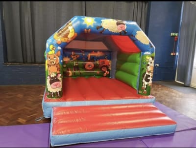 11x8 Farmyard Bouncy Castle, a bouncy castle for hire from Wallington Bouncy Castles