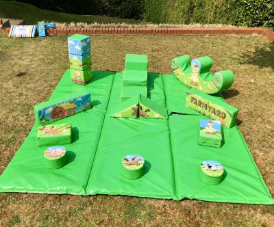Farmyard Soft Play, a soft play set for hire from Wizard Bouncy Castles