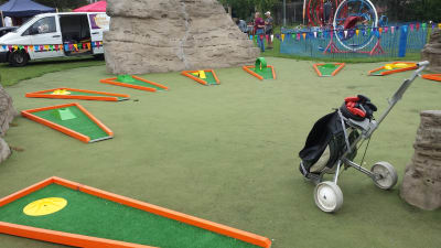 Crazy Golf Hire Rental London Essex