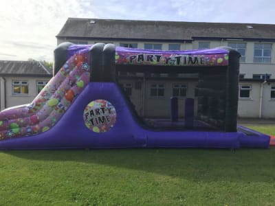 Bouncy Castle Hire In Edinburgh, Fife, Perth, Dundee & the Lothians