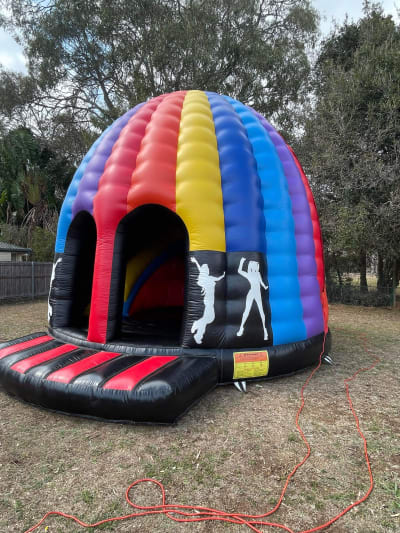 Hiring jumping castle discount
