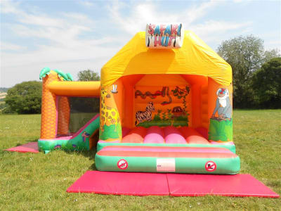 18 x 14 Safari Hut Bounce and Slide, a bounce and slide combo for hire from Jump & Bounce