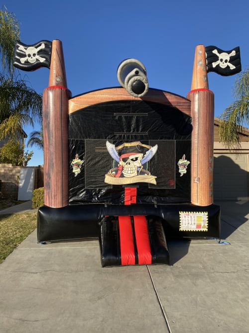13x13 Pirates Revenge bounce house rental