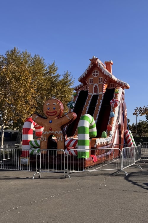 Seasonal party rental for a Chino holiday or themed event