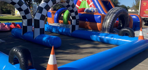 Mario Kart Racetrack w/ Karts (ages 4-9) - Inflatable Racetrack