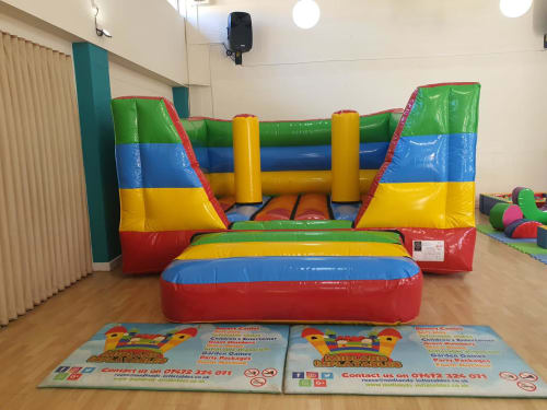 Indoor on sale bouncy castle