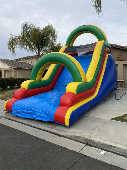 16 foot Rainbow Dry Slide rental