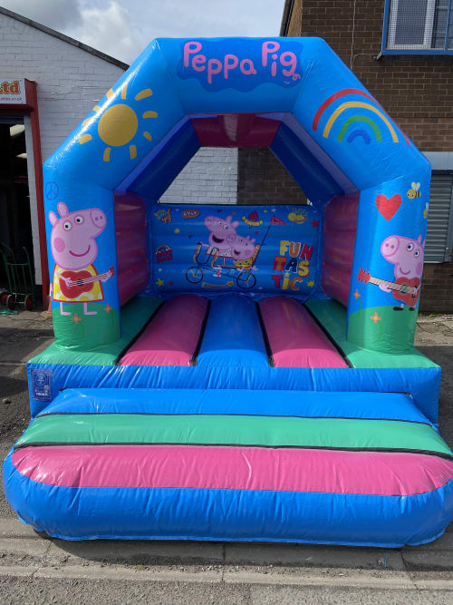 Bouncy Castles In West Midlands Cannock Walsall Wolverhampton Sutton Coldfield Wolverhampton West Midlands Inflatables Ltd