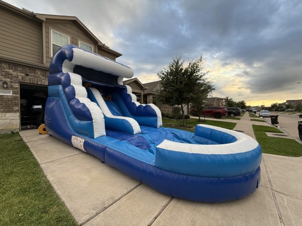 11' Blue Wave water Slide