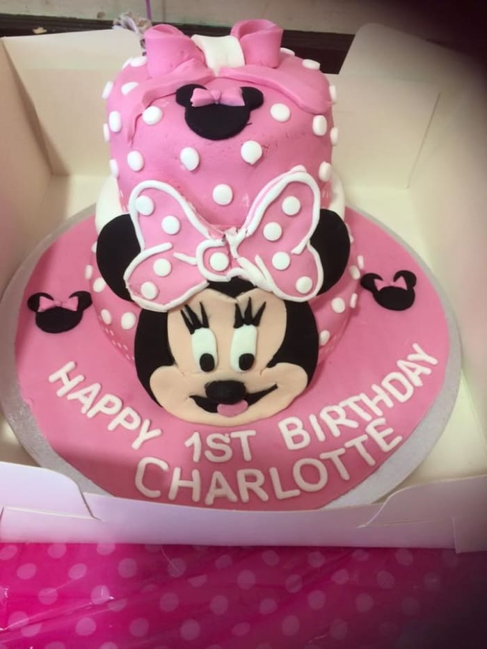 Bespoke Cakes Made For All Occasions Middlesex Cakes By Claire