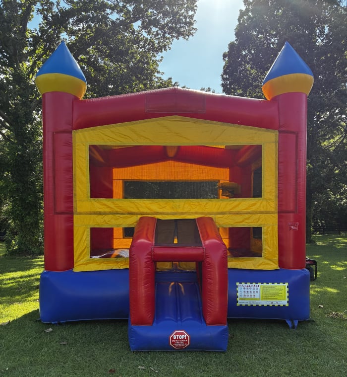 Fun bounce house rentals in Fairview, TN