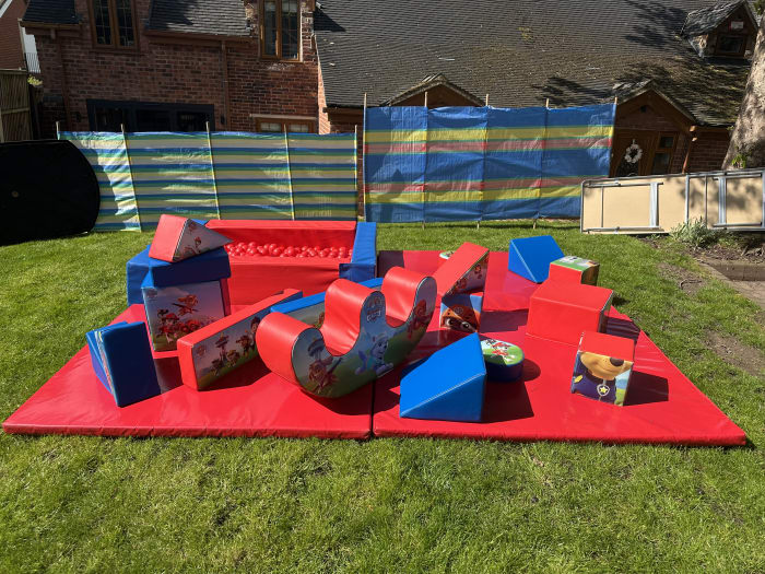 19 Piece Paw Patrol Soft Play-with ball pond 