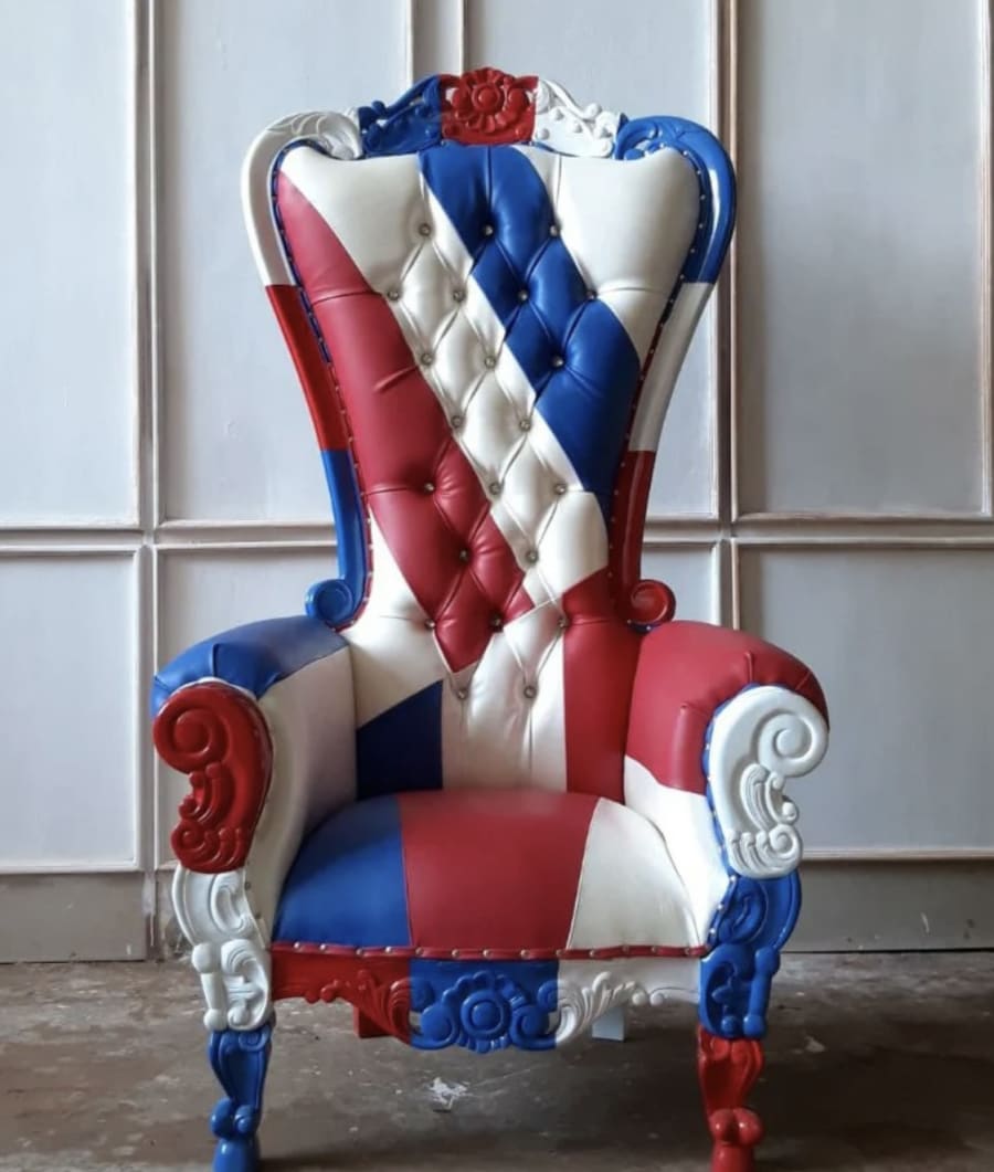 Louis Vuitton Throne Chair - Bounce House & Inflatable Hire in Brockton,  Holbrook, Boston, Bridgewater, Easton, Randolph, Avon & More