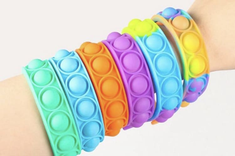 Popular plastic shop bracelets