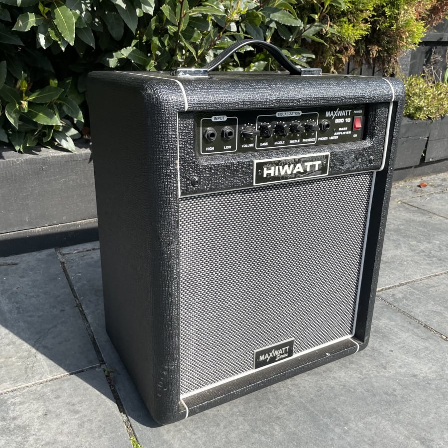 Hiwatt bass deals amp