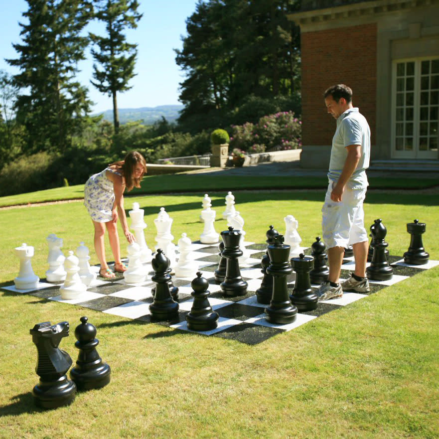 giant chess